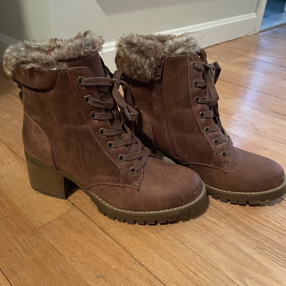 Steve Madden boots